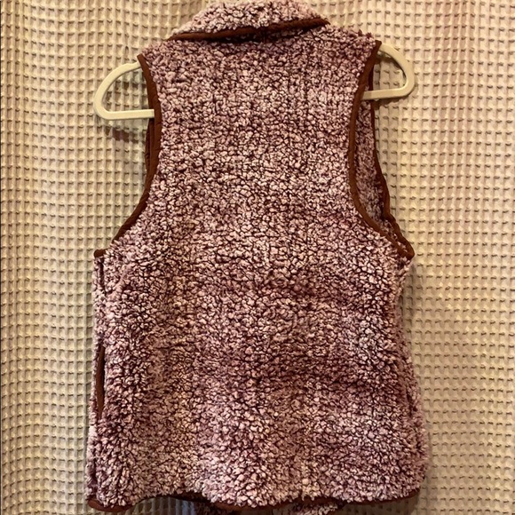 ⚜️wine FANTASTIC FAWN sherpa vest - Picture 3 of 4